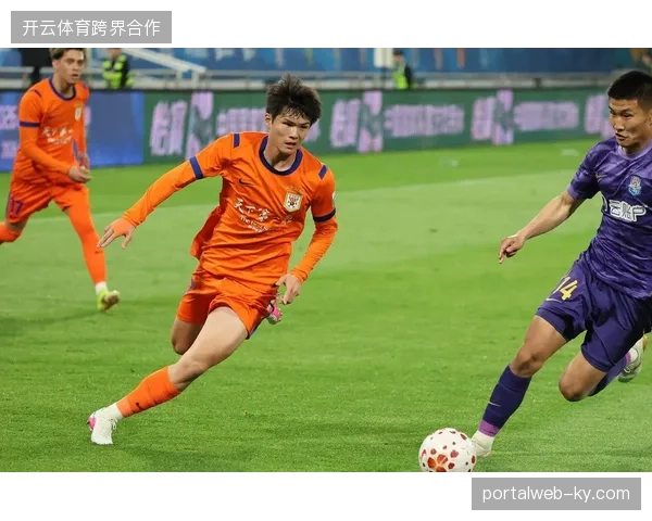 山东泰山小将陈泽仕半程出场14次，收获中超首球成为球队为数不多的亮点